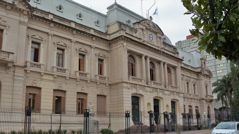 Los empleados públicos provinciales pasarán a planta permanente