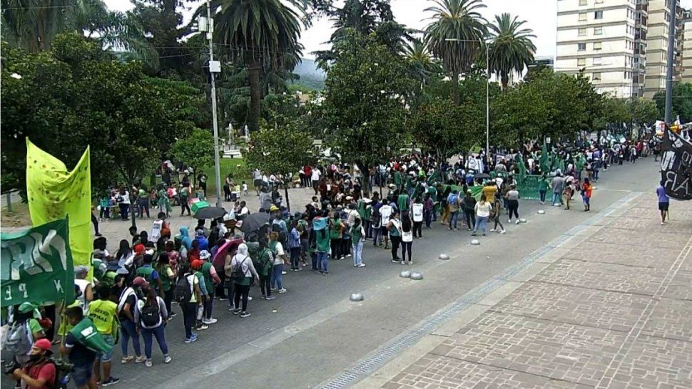 Organizaciones sociales se movilizan en el centro