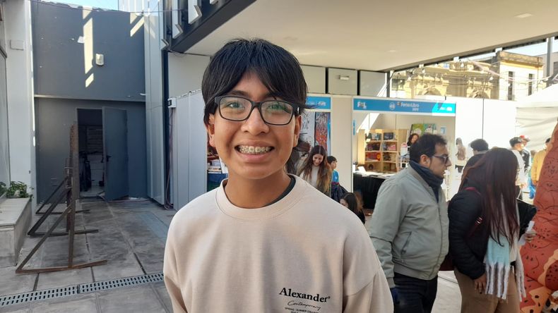 Va a 2° año y ya publicó su tercer libro en Jujuy