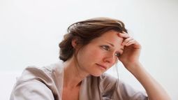 Las mujeres lucharon más que los hombres con la angustia psicológica, lo que pone en riesgo su salud en general.