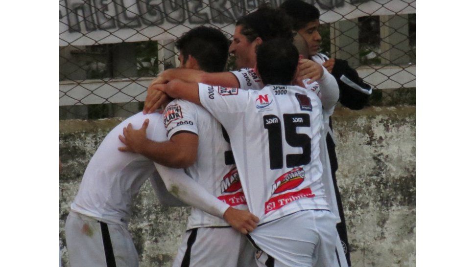 Festejo gol de Vita - Zapla