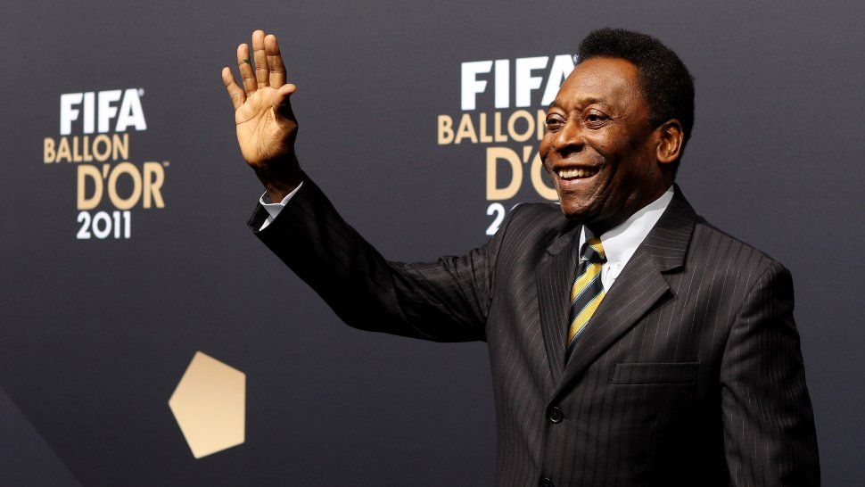 Pelé fue internado de urgencia en Brasil por un severo colapso