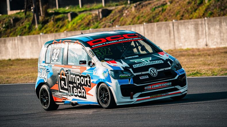 Matías Clapier y un histórico podio en el Turismo Pista (Fotos redes Clapier) 