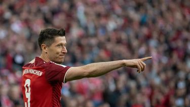 Robert Lewandowski abandonaría el Bayern Munich y desembarcaría en el Barcelona, conjunto dirigido por Xavi.