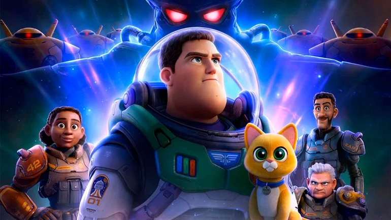 La nueva película de Pixar "Lightyear", fue prohibida por las autoridades de 14 países por incluir en una escena, un beso entre dos mujeres. 