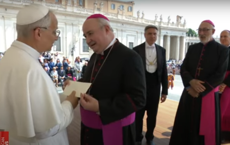 El Obispo Daniel Fernández se reunió con el Papa