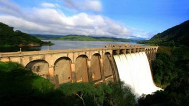 El pueblo argentino con bosques energéticos y cascadas refrescantes. El pueblo argentino con bosques energéticos y cascadas refrescantes.