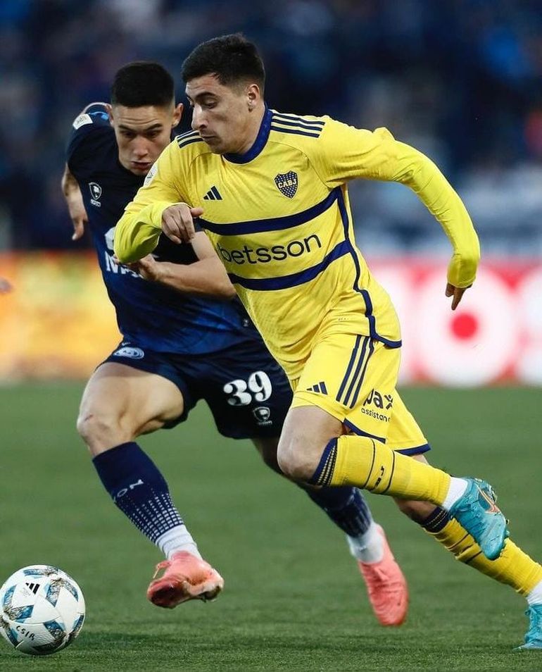 Cristian Medina rescata a Boca Juniors con un gol agónico ante Independiente Riv. (M)