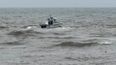 El hombre de 67 años fue sacado del agua por otros bañistas, quienes dieron la alerta.