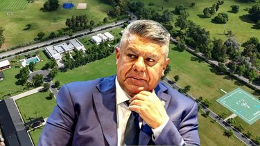 La Justicia allana la mega estancia de 10 hectáreas en Pilar que les atribuyen al presidente de la AFA, Claudio “Chiqui” Tapia.