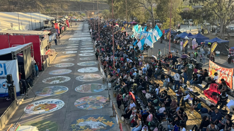 FNE 2026 en vivo: el minuto a minuto del último desfile de carrozas con puntaje FNE 2026 en vivo: el minuto a minuto del último desfile de carrozas con puntaje