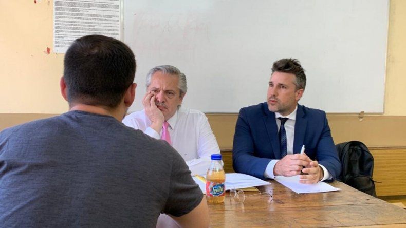 Fernández fue a la UBA a tomar examen y dijo que revalorizará la educación pública
