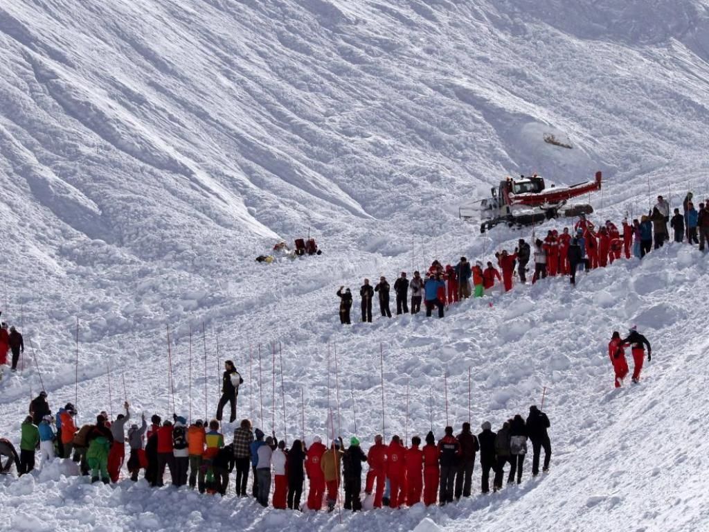 Avalancha en los Alpes franceses