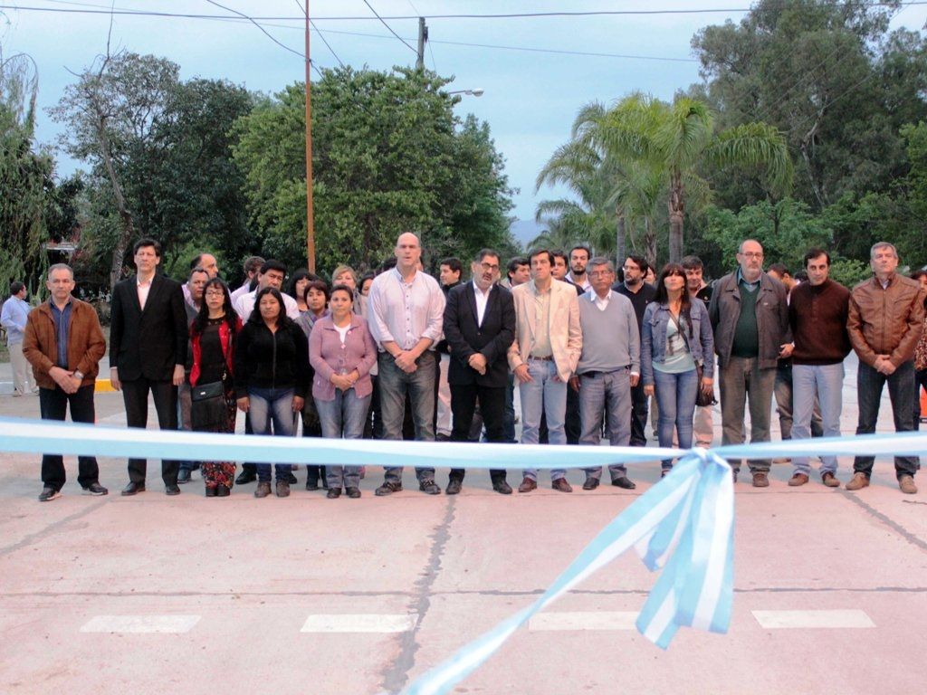 Autoridades y vecinos