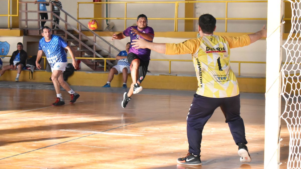 Encuentro Nacional de Maxi Hándbol en Palpalá