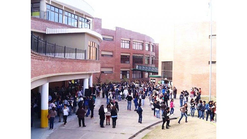Complejo Educativo "José Hernández"