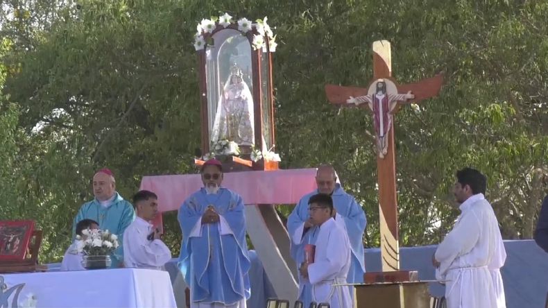 Peregrinación y misa en Río Blanco.