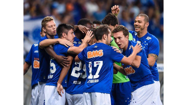 Cruzeiro espera por River