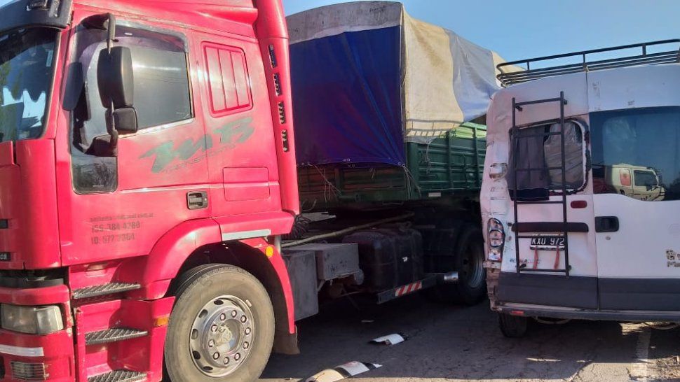 triple choque en ruta 34 antes de llegar a la localidad de chalican