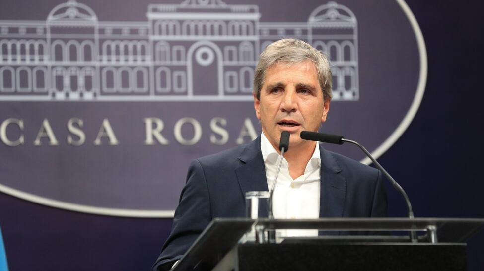Luis Caputo.