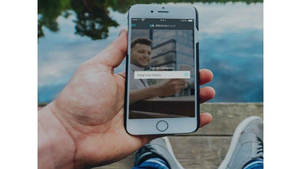 ¿Comprás ropa online? Una app te ofrece un doble de cuerpo que se prueba las prendas por vos