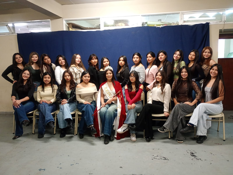 Candidatas de la EET N°1.