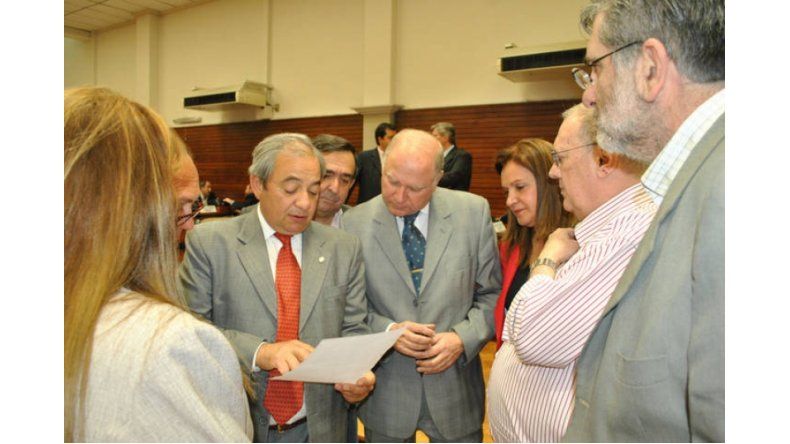 Diputados deliberando