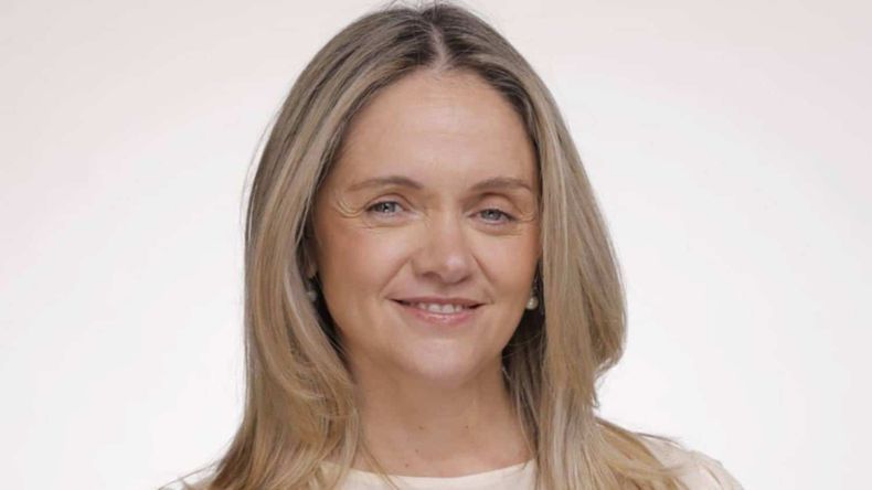 Una diputada de La Libertad Avanza admitió que su hijo usa sus pasajes oficiales del Congreso para viajar.