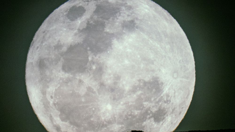 Superluna Azul - Foto: Diego García