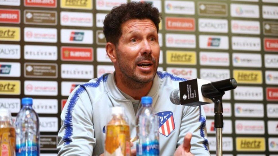 Diego Cholo Simeone, candidato a director técnico del año