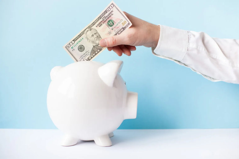 50 trucos para ahorrar dinero de un experto financiero