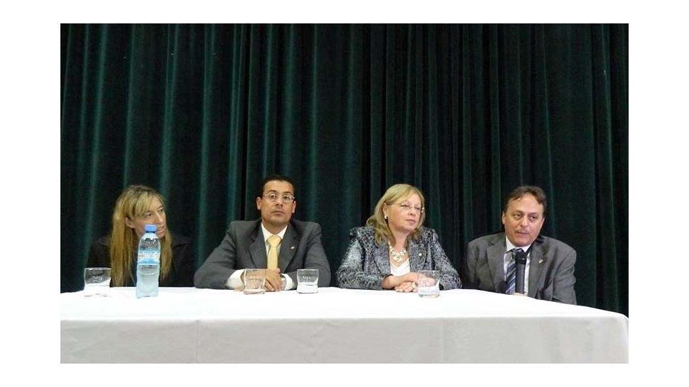 Funcionarios de Desarroll