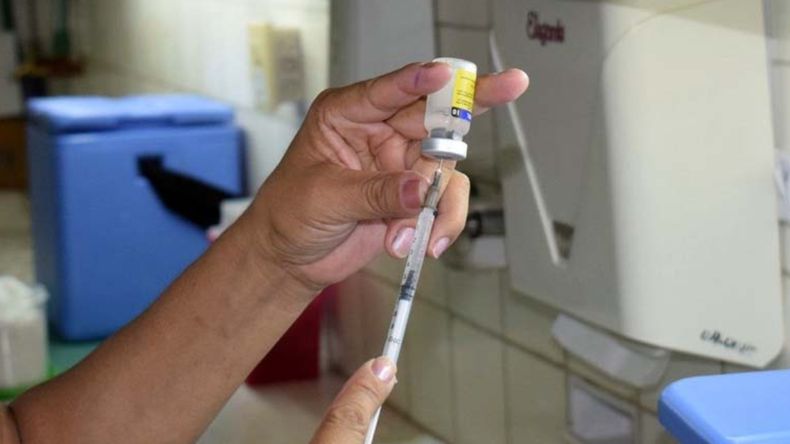 fiebre amarilla vacuna.jpg