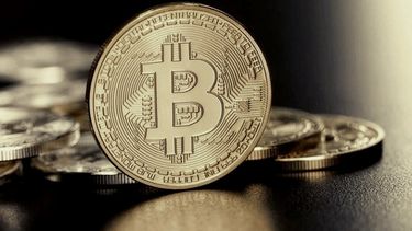 Criptomonedas - Bitcoin cayó a su nivel más bajo en seis semanas tras el ataque informático a Binance &nbsp;