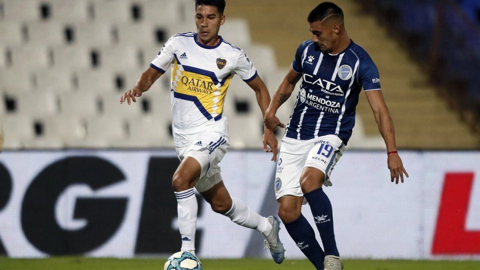 La AFA suspende el f&uacute;tbol