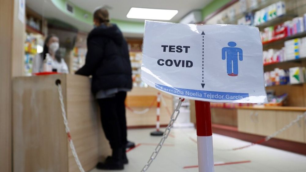 El presidente de España adelantó que se apostará por el mismo modelo para controlar la evolución del coronavirus que para la gripe. Imagen: EFE