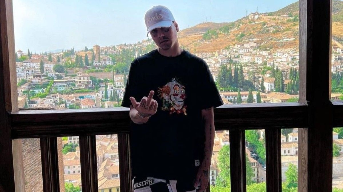 Duki fue interrumpido por el sonido de otro show que albergaba el mismo lugar.&nbsp;