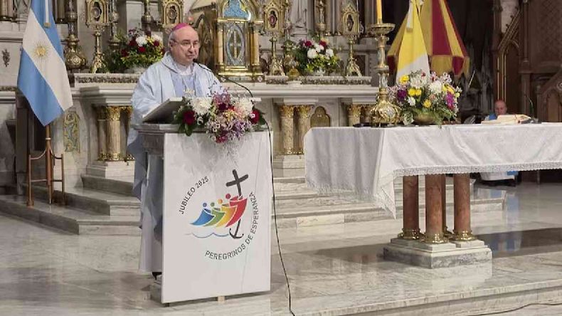 Cesar Fernández en la Conferencia Episcopal