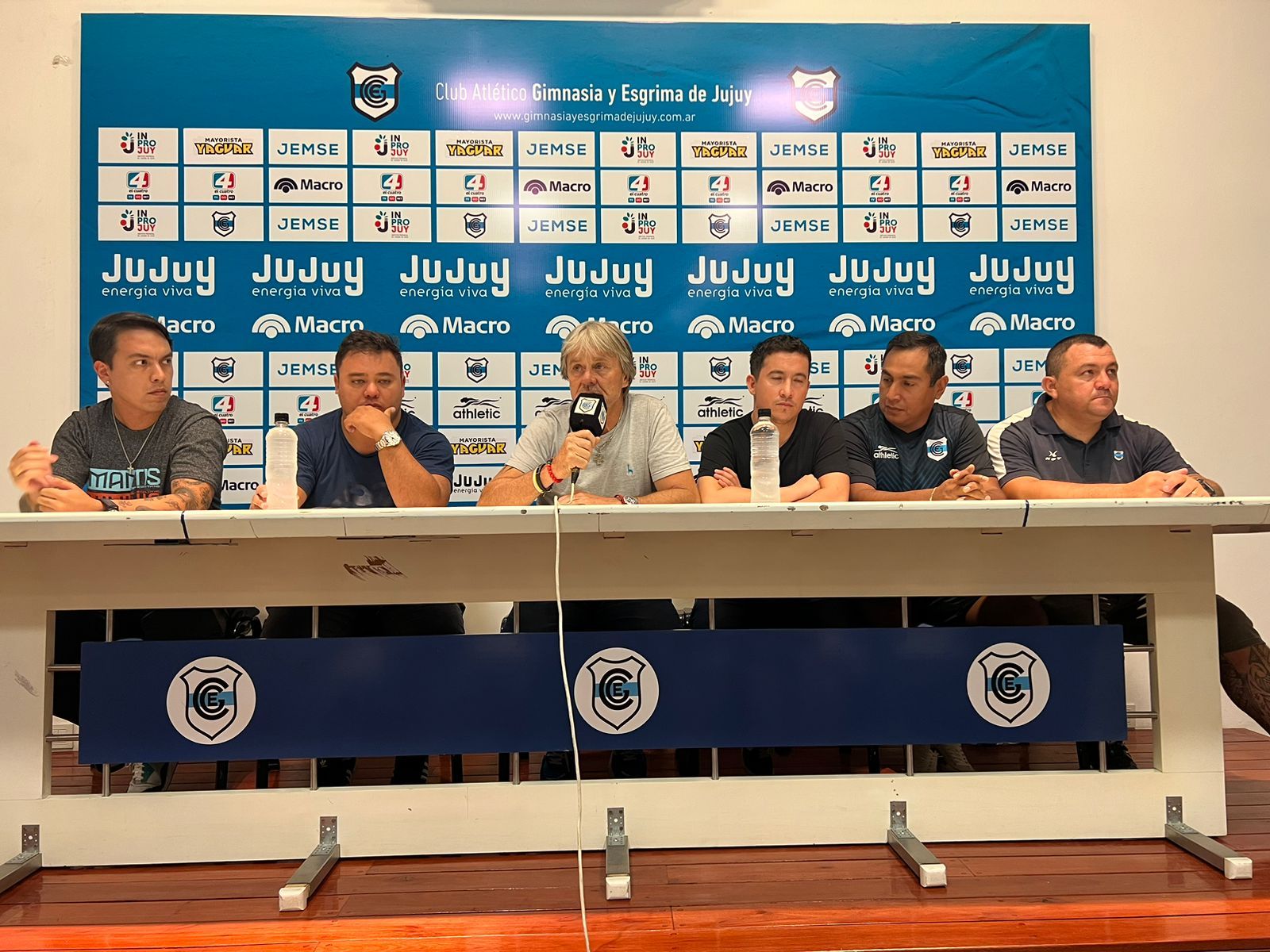 Dirigencia del Lobo. Darío Franco ya no será DT de Gimnasia y Esgrima de Jujuy