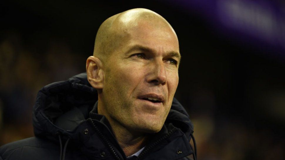 Real Madrid confirmó la salida de el entrenador francés, Zinedine Zidane.