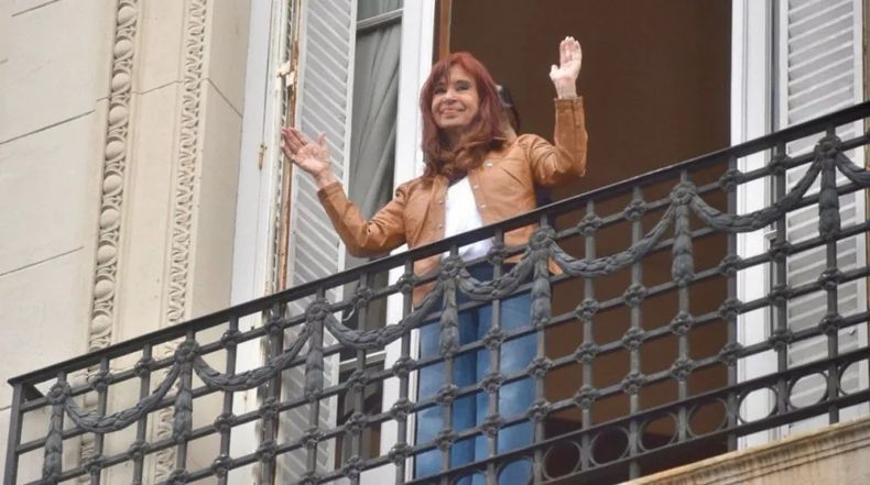 Cristina Kirchner difundió una carta abierta tras su condena en la causa Vialidad y anunció una presentación ante la ONU.