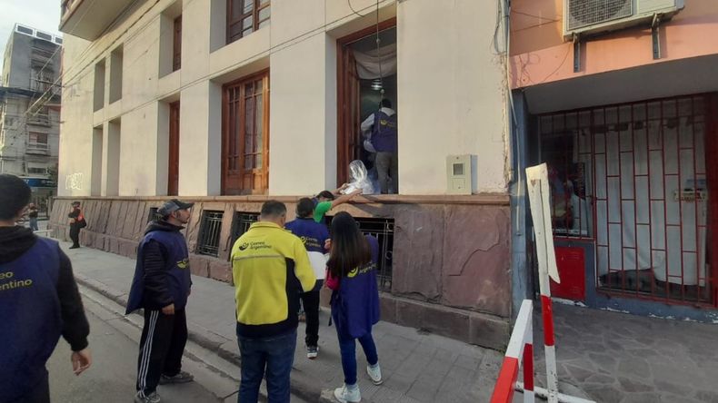 Comenzó el operativo de traslado de las urnas rumbo a las elecciones legislativas