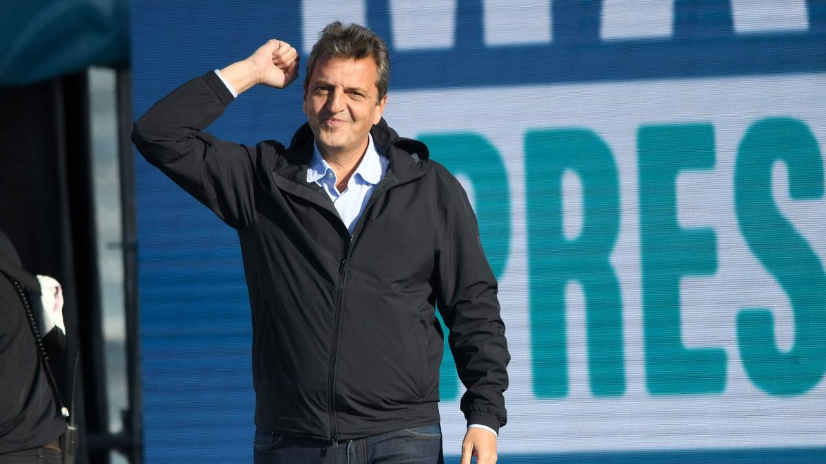 Massa en el acto.