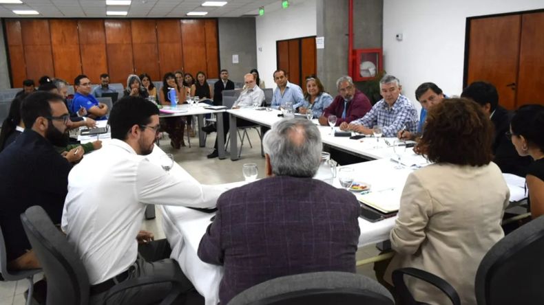 Paritarias: antes del viernes los gremios definen si aceptan la propuesta del Gobierno (Foto archivo)
