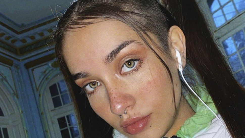 María Becerra fue tendencia por mostrar sus axilas al natural 