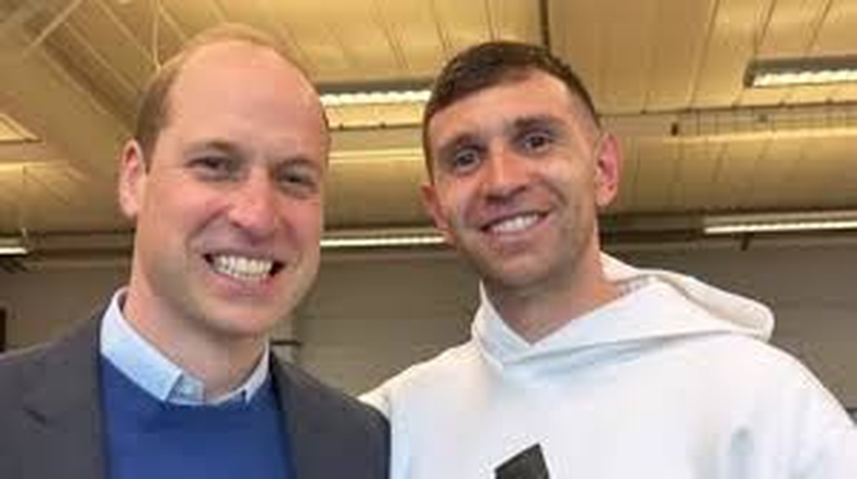 El encuentro de Dibu Martínez con el Príncipe William