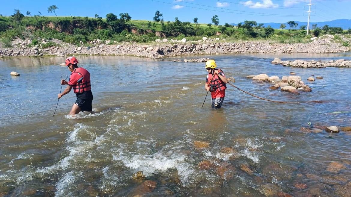 Joven pierde la vida en el río Los Alisos
