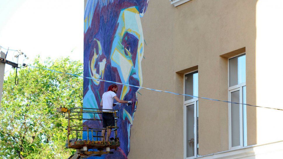 ¿Por qué le hicieron un mural a Messi a último momento?