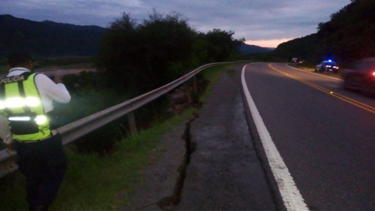 Corte en la Ruta 9 por problemas en la cinta asfáltica