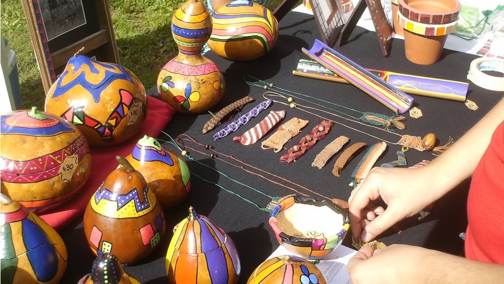 Artesanías y tejidos